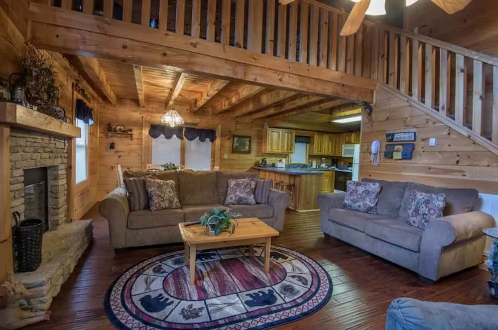 Inside of Pigeon Forge cabin