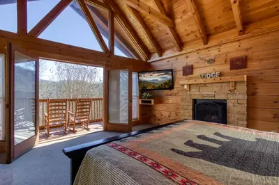 ER16 - Six Bear Lodge Cabin 13