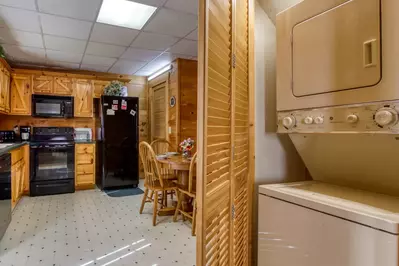 ER16 - Six Bear Lodge Cabin 25