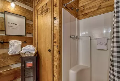 ER18 - Cozy Bear View 10