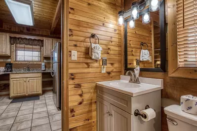 ER18 - Cozy Bear View 11