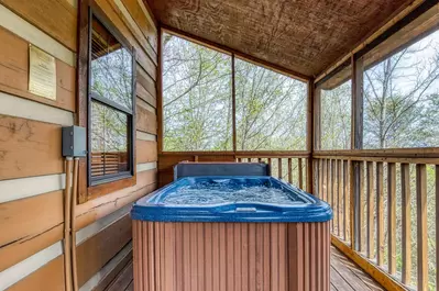 ER18 - Cozy Bear View 20