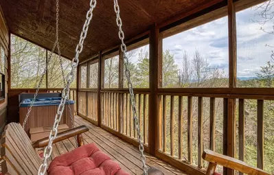 ER18 - Cozy Bear View 21