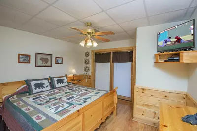 ER226 - Locker's Mountain Hideaway 11