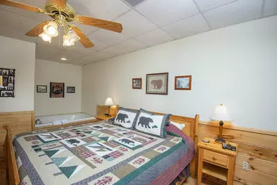 ER226 - Locker's Mountain Hideaway 13