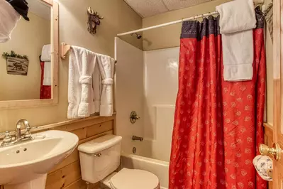 ER305 - Bear Right Inn 43