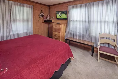 ER31 - Grandma & Granpaws Place 11