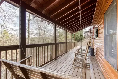 ER316 - Black Bear Hideaway 30