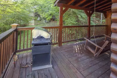 ER36 - Cozy Creekside 23