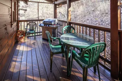 ER38B - Grandma's Hideaway 9