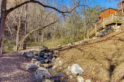 ERN832 - Lakeside Hideaway 33