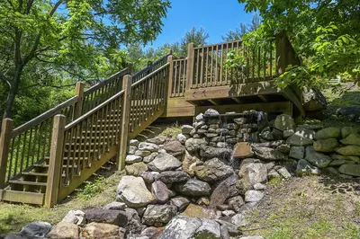 ERN832 - Lakeside Hideaway 32