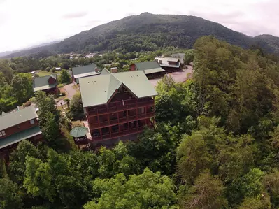 ERN854 - Wagon Wheel Lodge 74