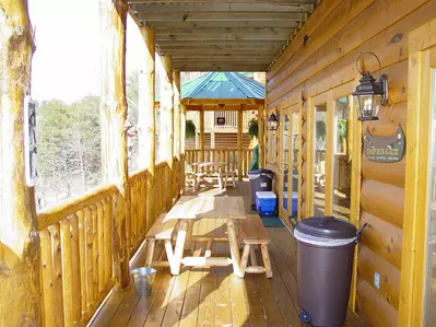 ERN854 - Wagon Wheel Lodge 12