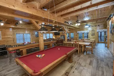 ERN854 - Wagon Wheel Lodge 55