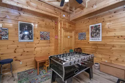 ERN854 - Wagon Wheel Lodge 59