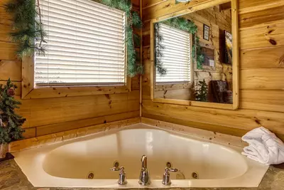 ERN854 - Wagon Wheel Lodge 26