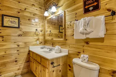 ERN854 - Wagon Wheel Lodge 44