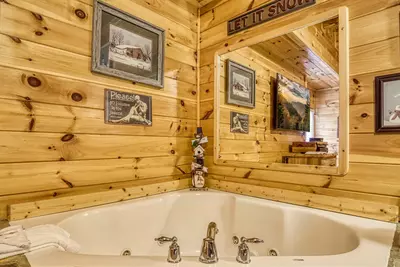 ERN854 - Wagon Wheel Lodge 72