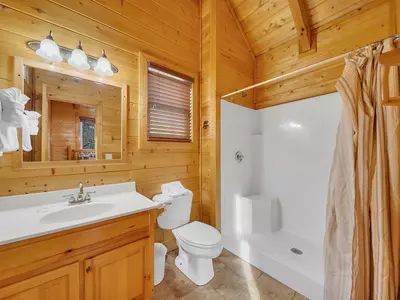 ERN832 - Lakeside Hideaway 26