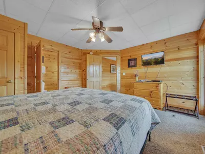 ERN860 - Cozy Bear Overlook 32