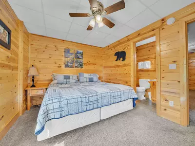 ERN860 - Cozy Bear Overlook 36