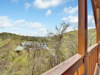 ERN860 - Cozy Bear Overlook 14
