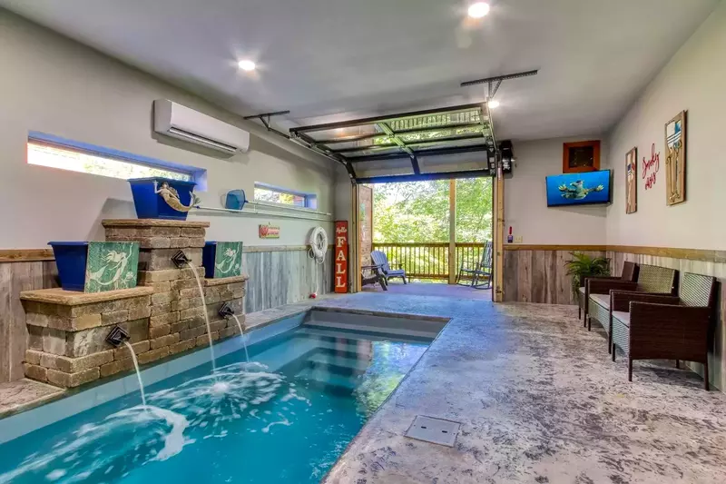 Smoky Oasis indoor pool copy