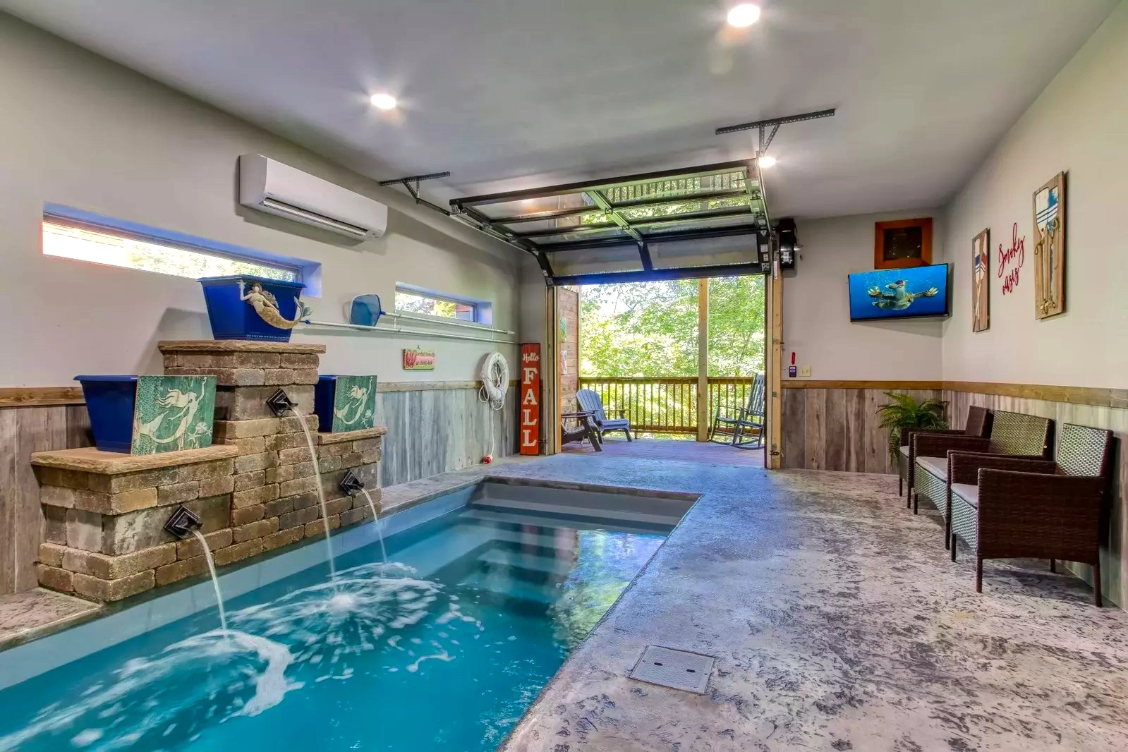 Smoky Oasis indoor pool copy