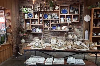 pigeon river pottery at the old mill in pigeon forge