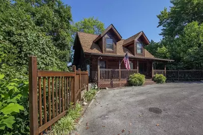 making memories is one of our top Pigeon Forge cabin rentals