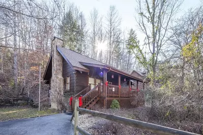 stay in Grandma's Hideaway this winter in the Smokies