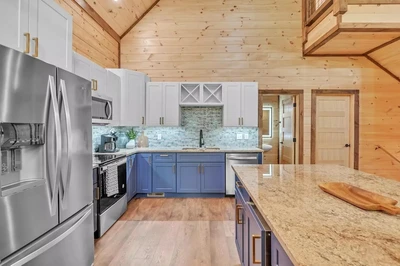 the beary blue oasis cabin kitchen is one of the top places for breakfast in Pigeon Forge