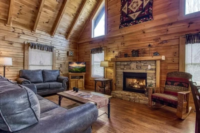 on eagles wings is one of our 6 bedroom cabins in Pigeon Forge