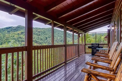 black beary ridge is one of our Pigeon Forge resort cabins