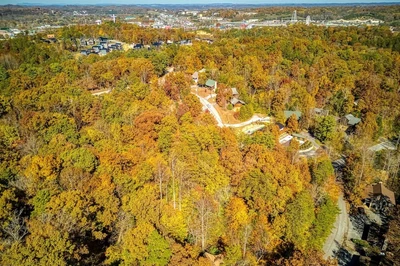 our Pigeon Forge resort cabins in fall