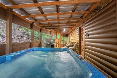hi-bear-nate is one of our Pigeon Forge cabins with hot tubs
