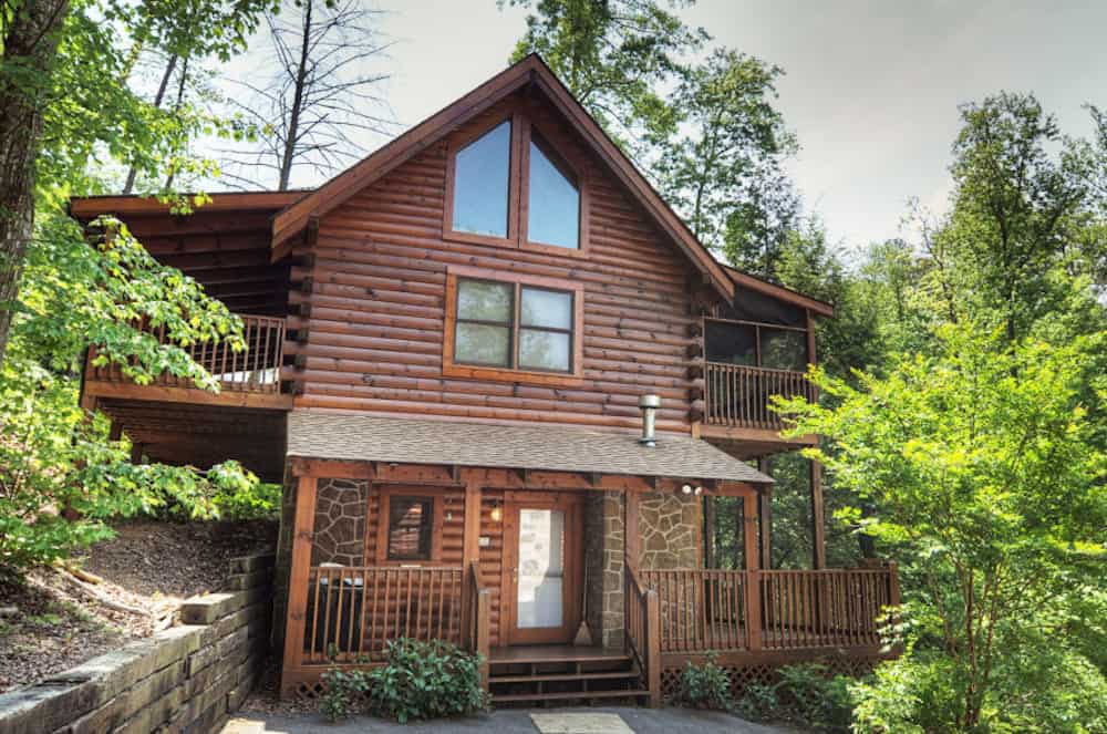a 2 bedroom cabin in Pigeon Forge TN
