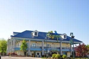 margaritaville restaurant at the island in pigeon forge