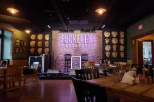 puckett's restaurant pigeon forge